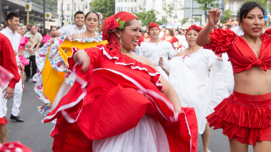 Umzugsgruppe: Grupo Peru (2016)