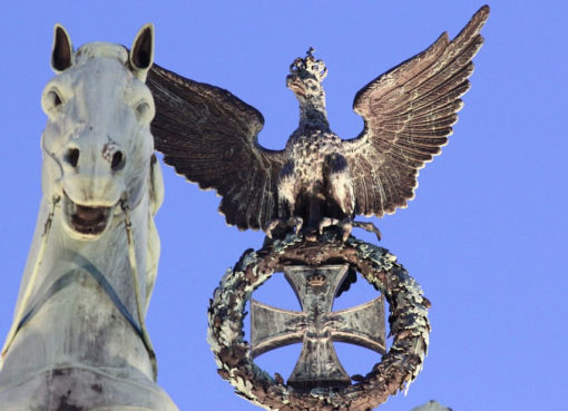 Reichstagsadler der Quadriga am Brandenburger Tor