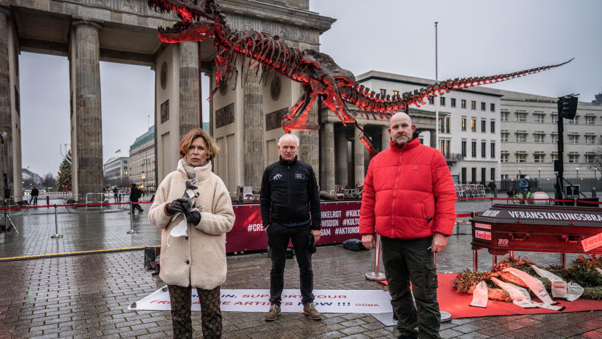 Alramstufe dunkelrot: Mahnwache